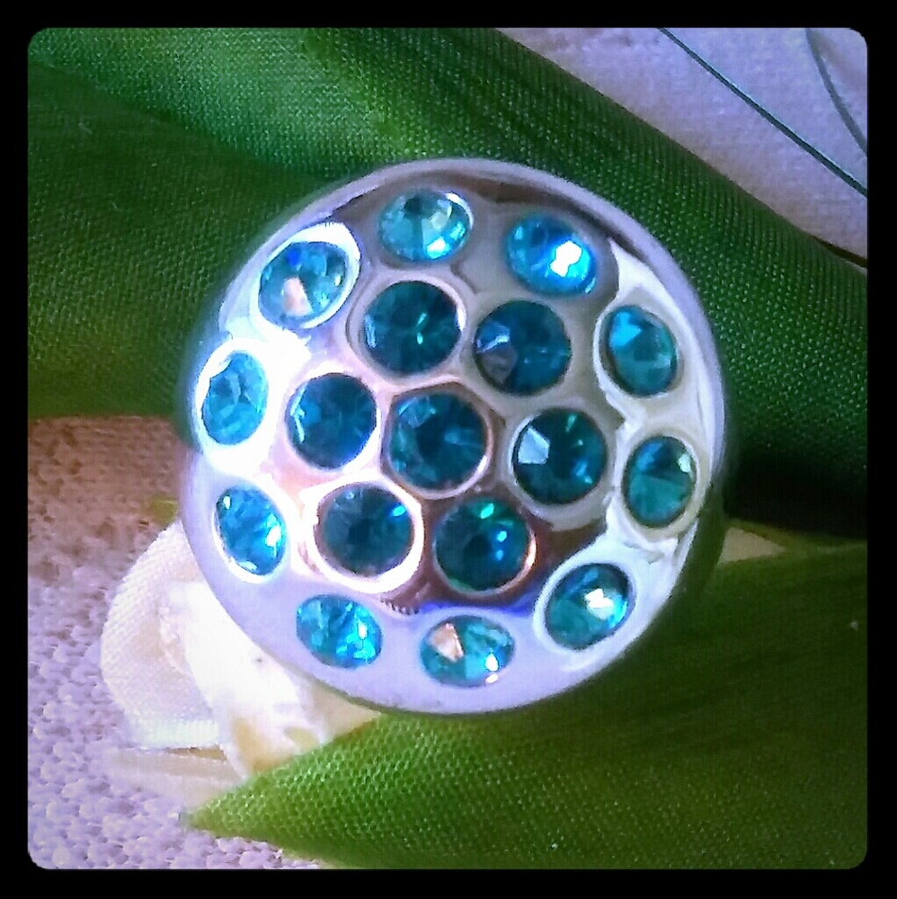 Vintage Silver Lucite & Rhinestone Bubble Ring - Picture 2 of 7